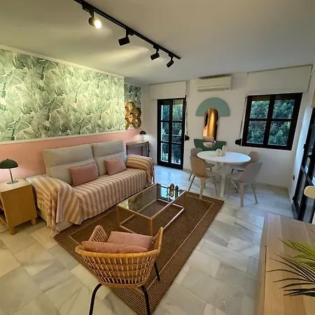 Nomad Palm House